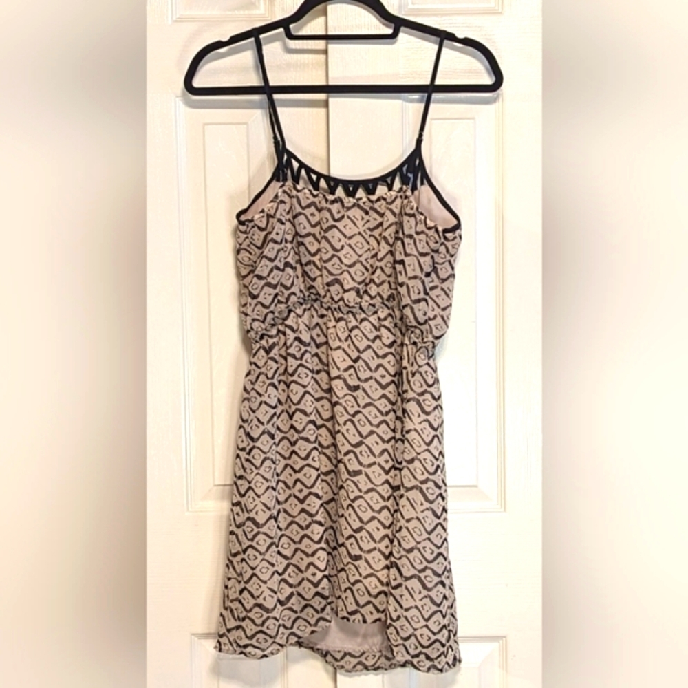 5/$25 Ya Los Angeles Lined Dress - Picture 2 of 6